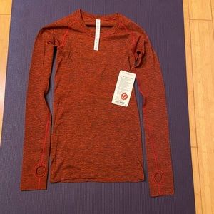 NWT Lululemon Swiftly Tech LS Crew BLK/TUED Size 4